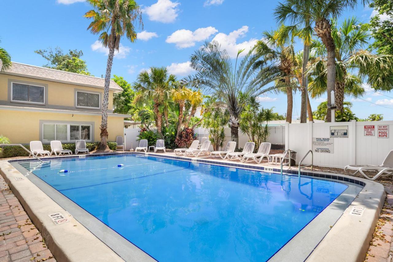 Waves 18 Apartamento St. Pete Beach Exterior foto